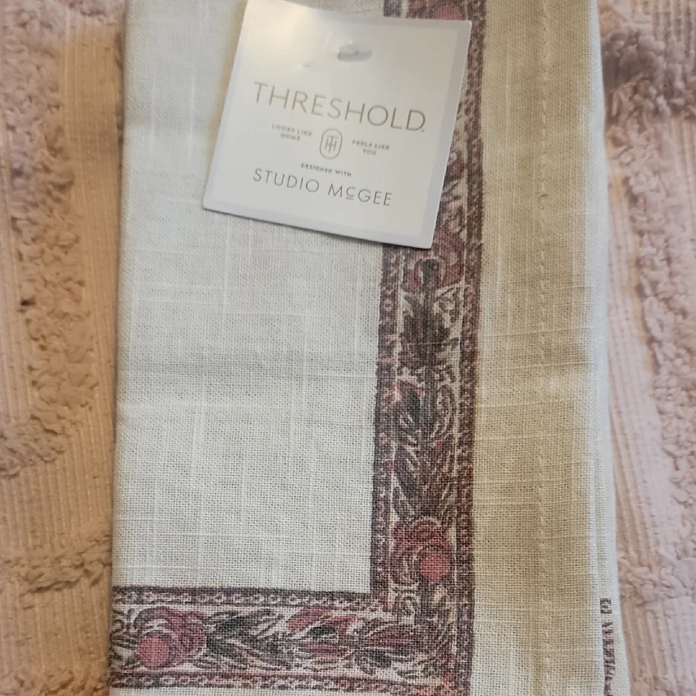 Threshold Studio McGee Floral Designed 4pk Napkins In Cream